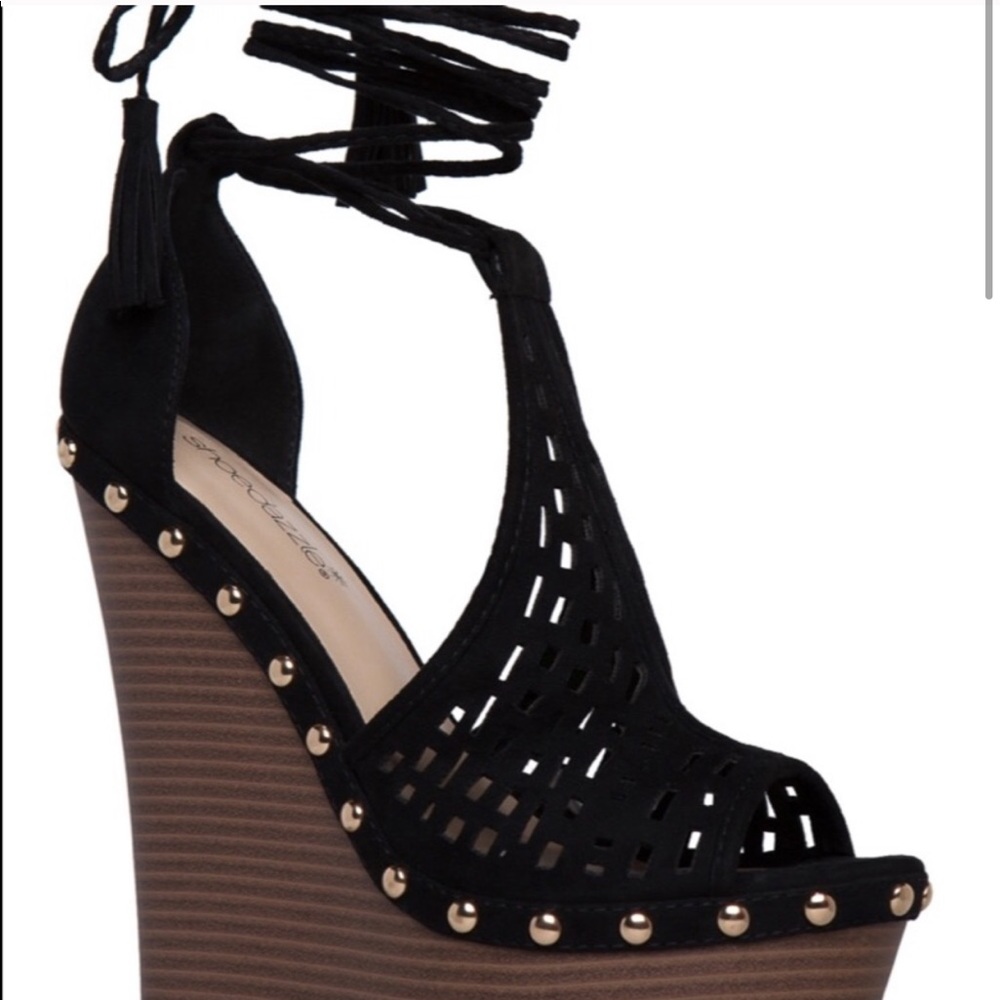 Shoedazzle Yves Laser Cut Wedges - Picture 3 of 6